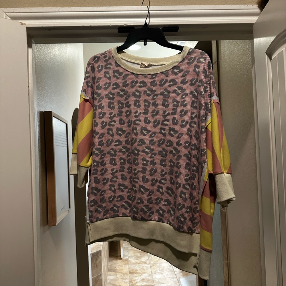 BiBi Pink and Gray Leopard Print Knit Top with Cream Trim
